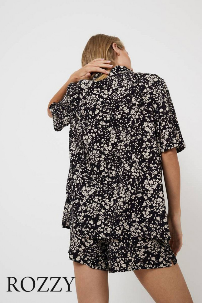 Пижама вискозная с шортами Aruelle Elaina черный